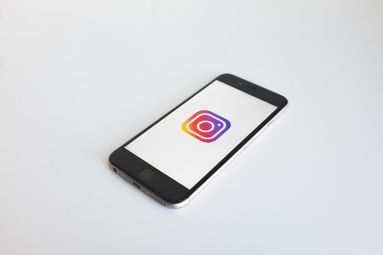 Les conséquences juridiques pour les annonceurs en achetant des followers sur Instagram
