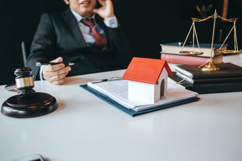 Changer le siège social d'une société : procédures et conseils d'expert