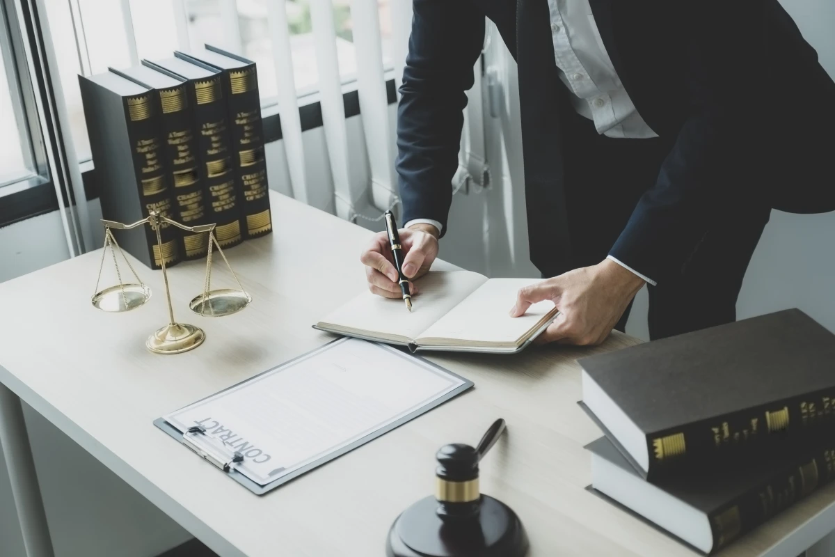 La médiation en cas de litige avec votre assurance : comprendre vos droits