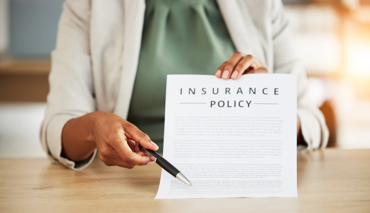 La mention « annule et remplace » dans les polices d'assurance : enjeux juridiques et conséquences pratiques