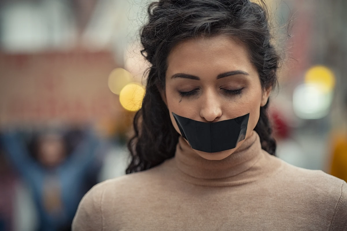Harcèlement moral en copropriété : recours juridiques