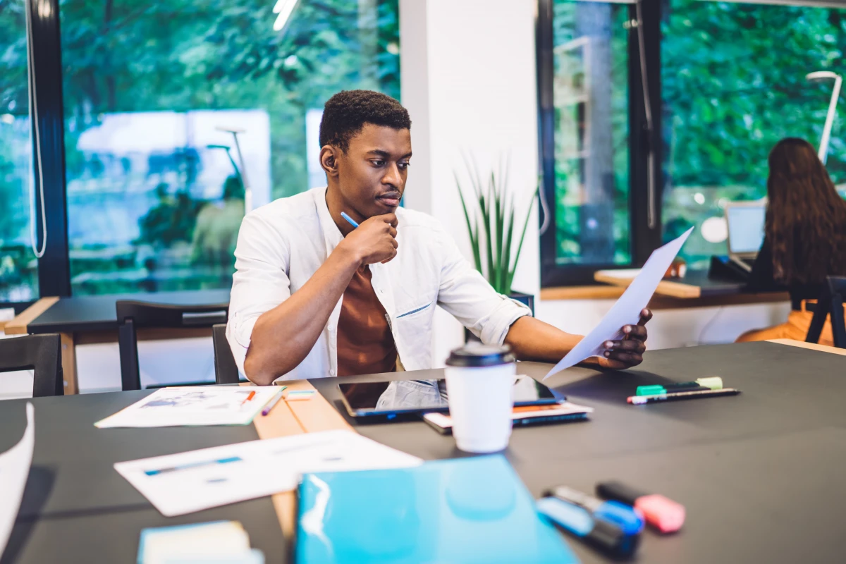 La responsabilité juridique des plateformes de freelance : un enjeu majeur du travail indépendant